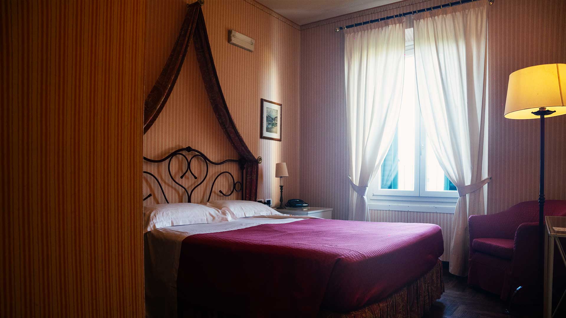Villa Pomela camera standard
