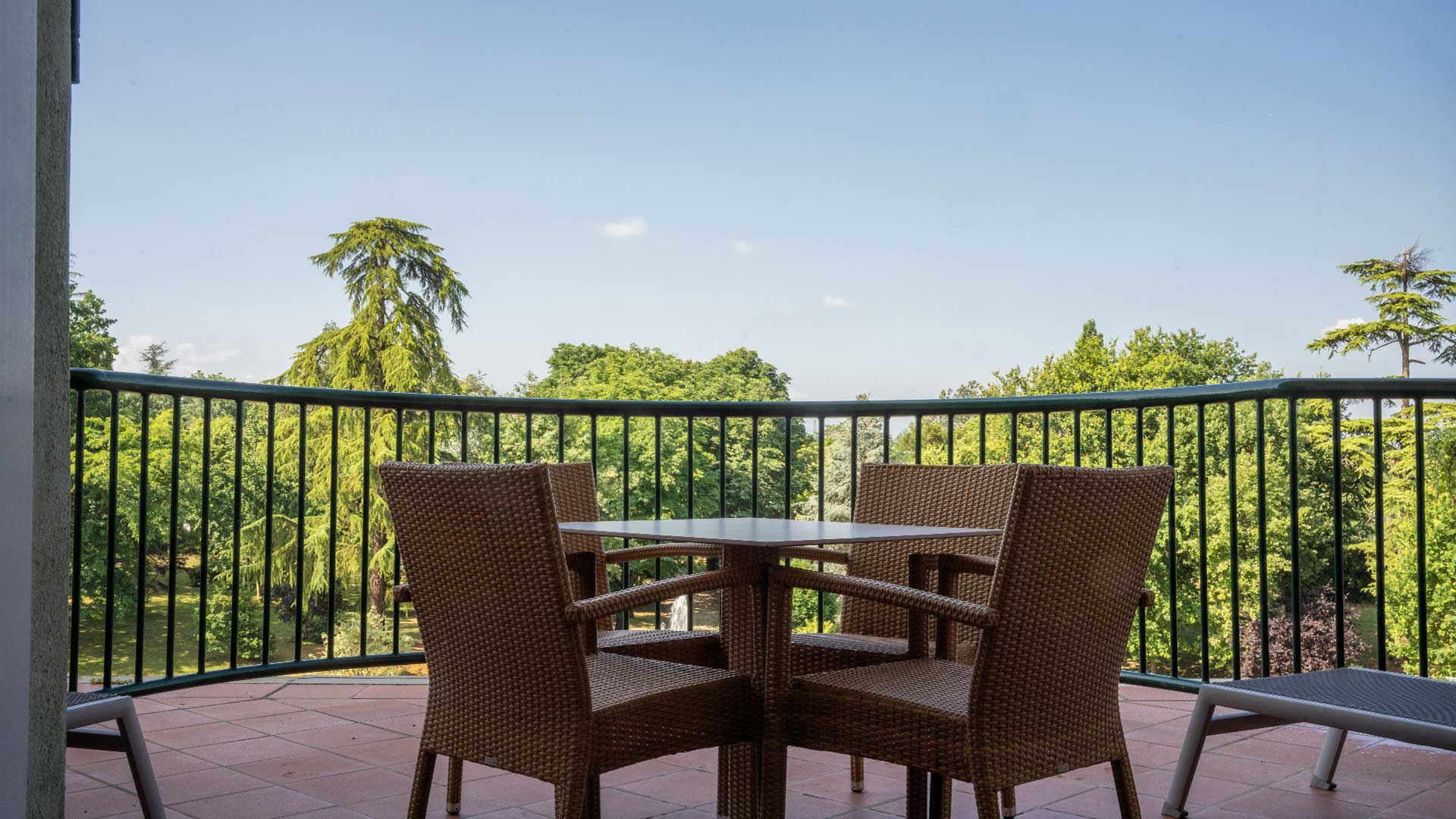 Villa Pomela camera superior deluxe vista balcone